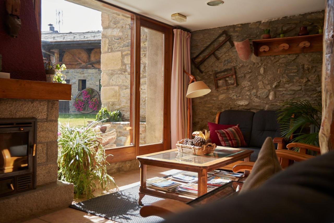 Hostal Cal Marrufes Puigcerdà Exterior foto