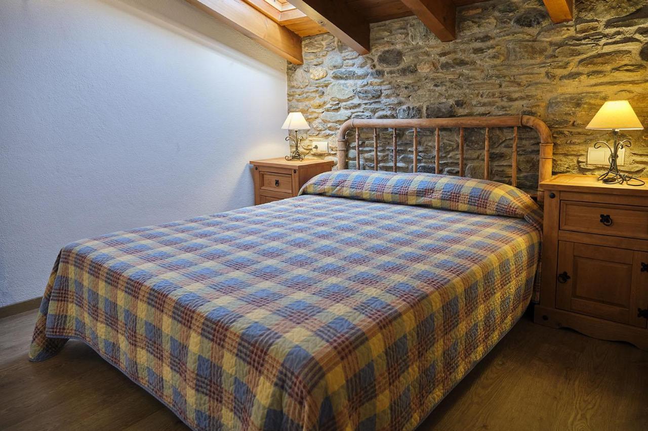 Hostal Cal Marrufes Puigcerdà Exterior foto