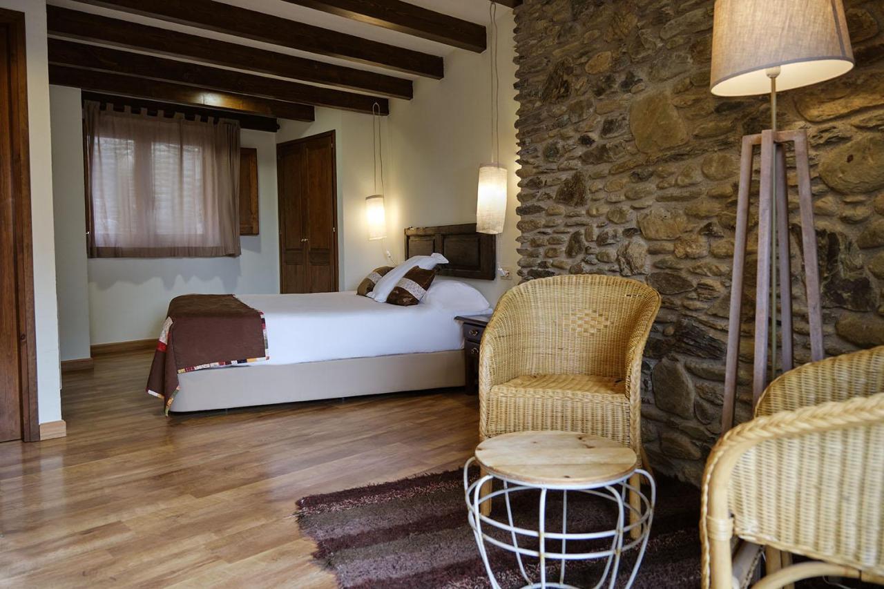 Hostal Cal Marrufes Puigcerdà Exterior foto