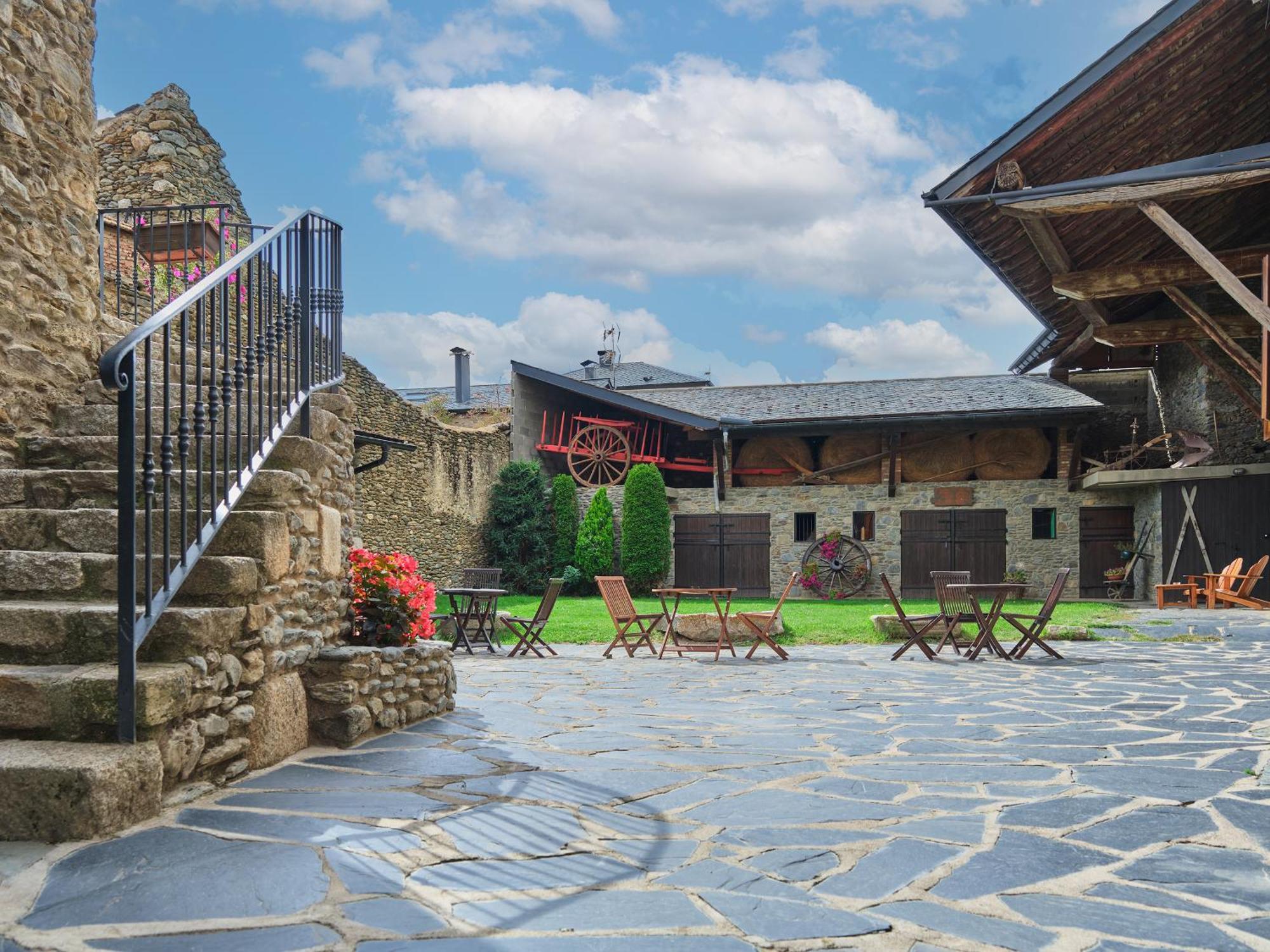 Hostal Cal Marrufes Puigcerdà Exterior foto