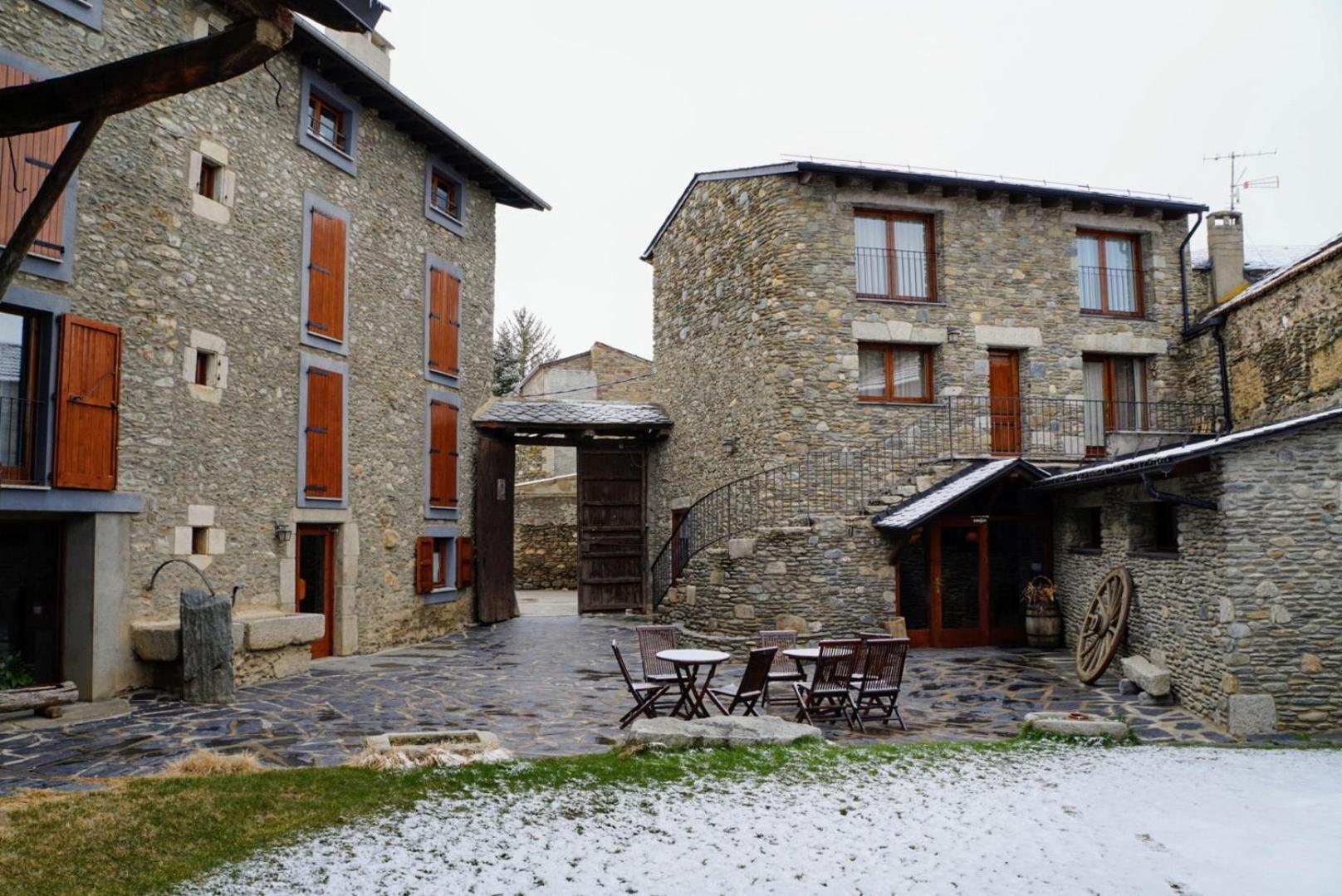 Hostal Cal Marrufes Puigcerdà Exterior foto